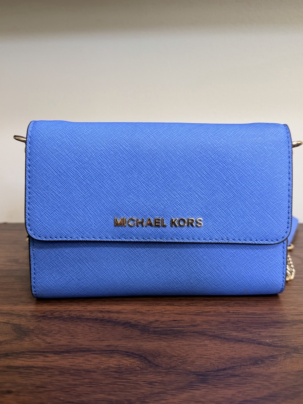 Michael Kors Jet Set Travel Saffiano Leather Convertible Crossbody Wallet Blue